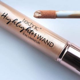 Technic liquid highlighter wand Enlumineur