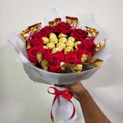 Rocher Twix flower bouquet